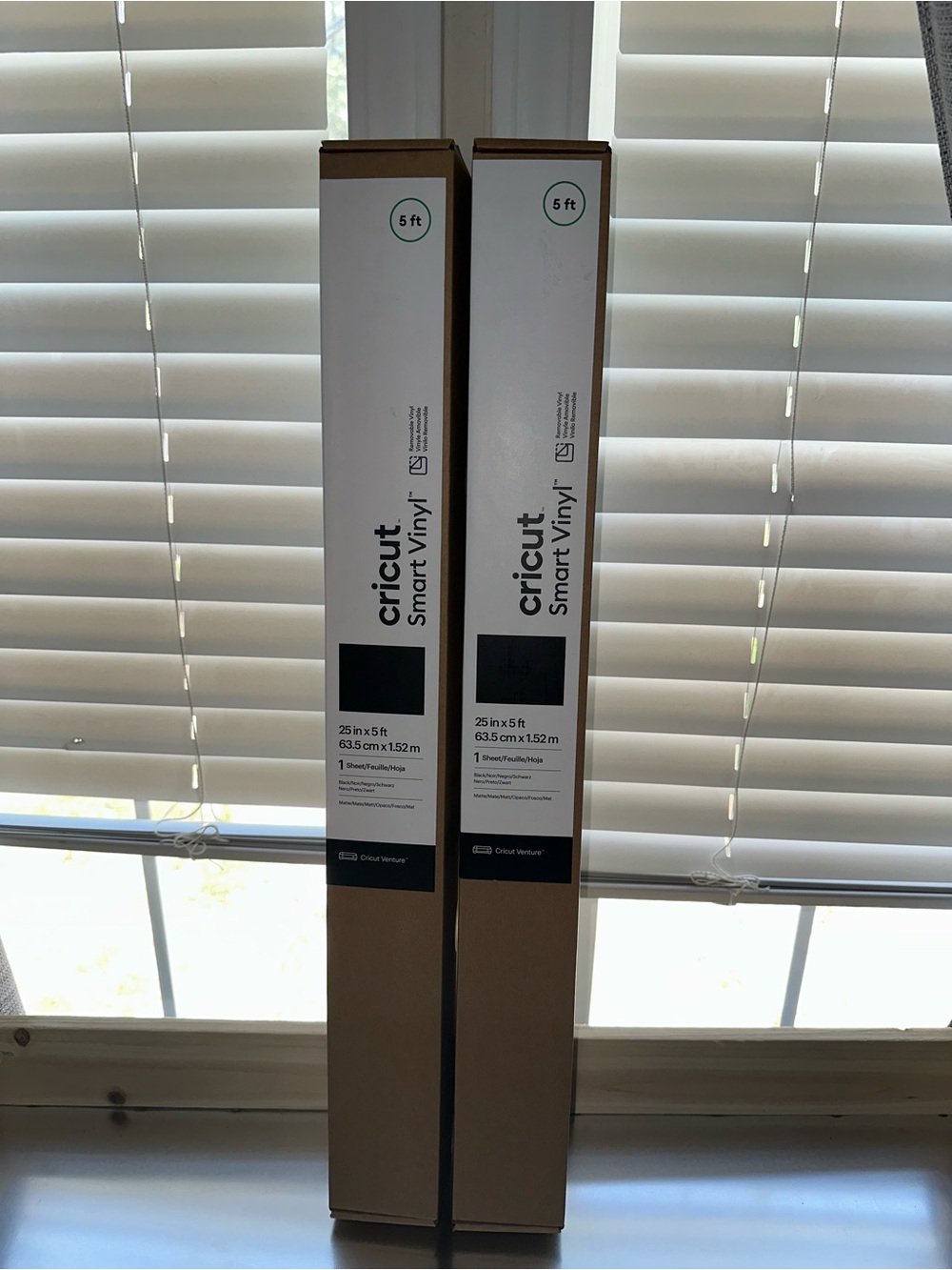 Cricut Smart Vinyl Rolls - Black and Brown
